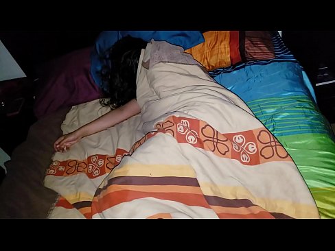 ❤️ Stiefson beréiert seng jonk Stéifmamm wärend hatt schléift. ️ Sexvideo bei eis lb.dewporn.ru