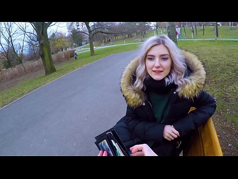 ❤️ Drénkt e Frieme säi waarme Spuer fir Suen - Blowjob am Park vum Eva Elfie ️ Sexvideo bei eis lb.dewporn.ru